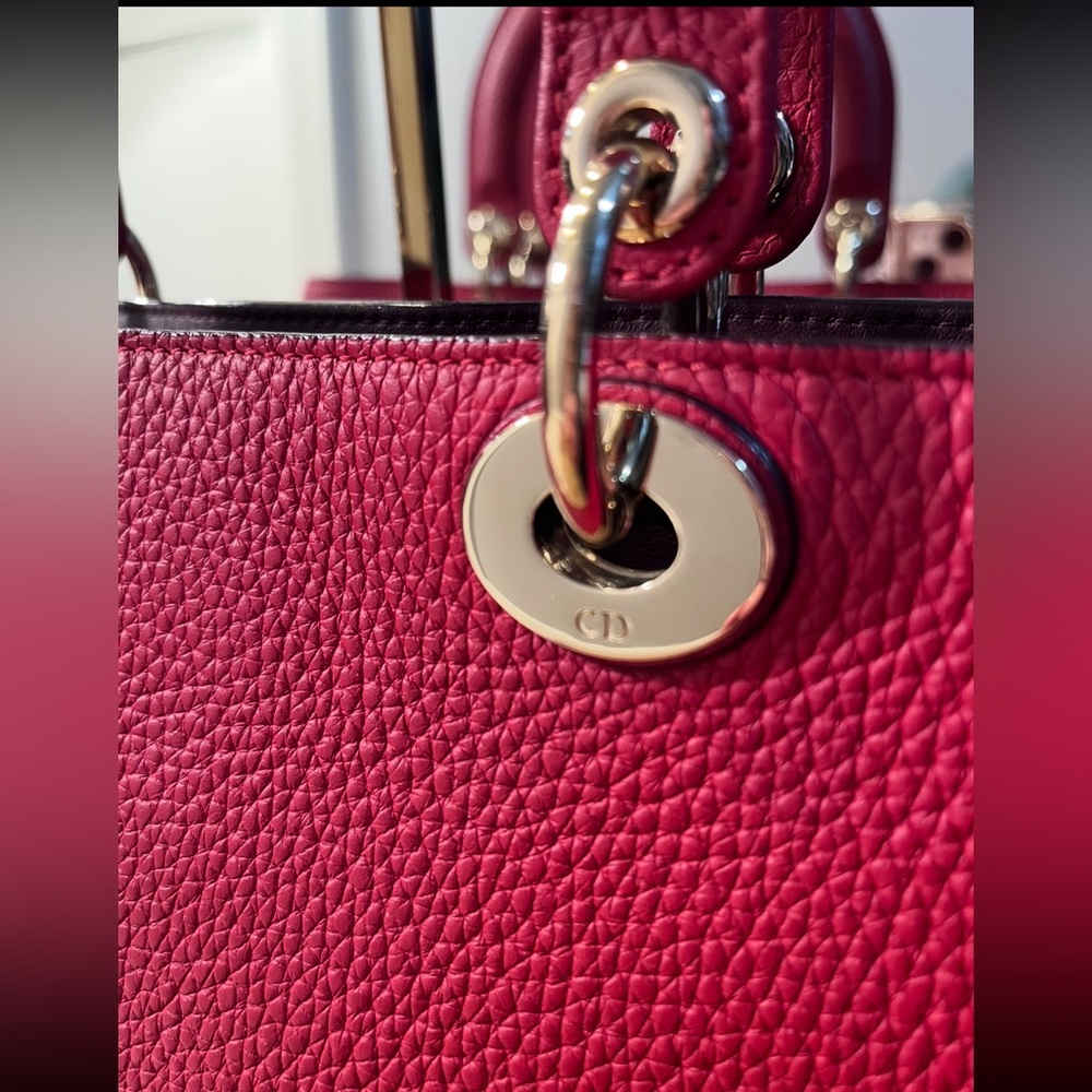 Christian Dior Red Diorissimo Pebbled Leather Tote W/Charms and Crossbody Strap - Picture 7 of 11